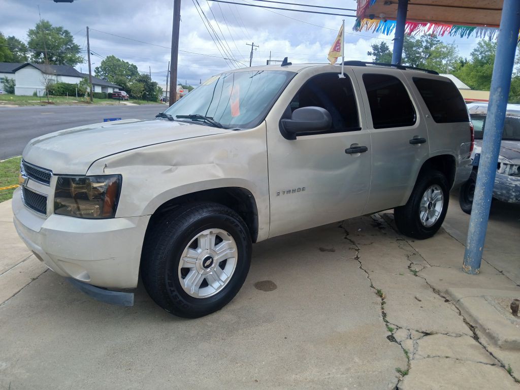 2007 Chevrolet Tahoe Image 2