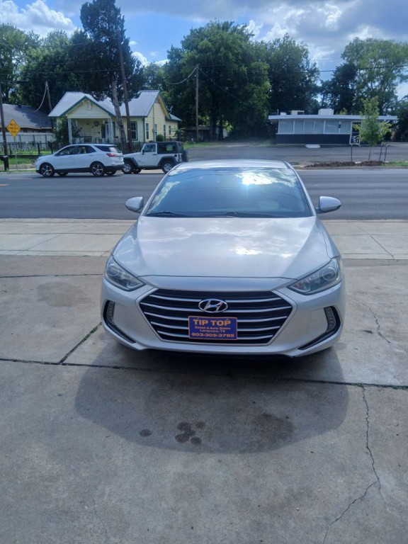 2017 Hyundai Elantra Image 3