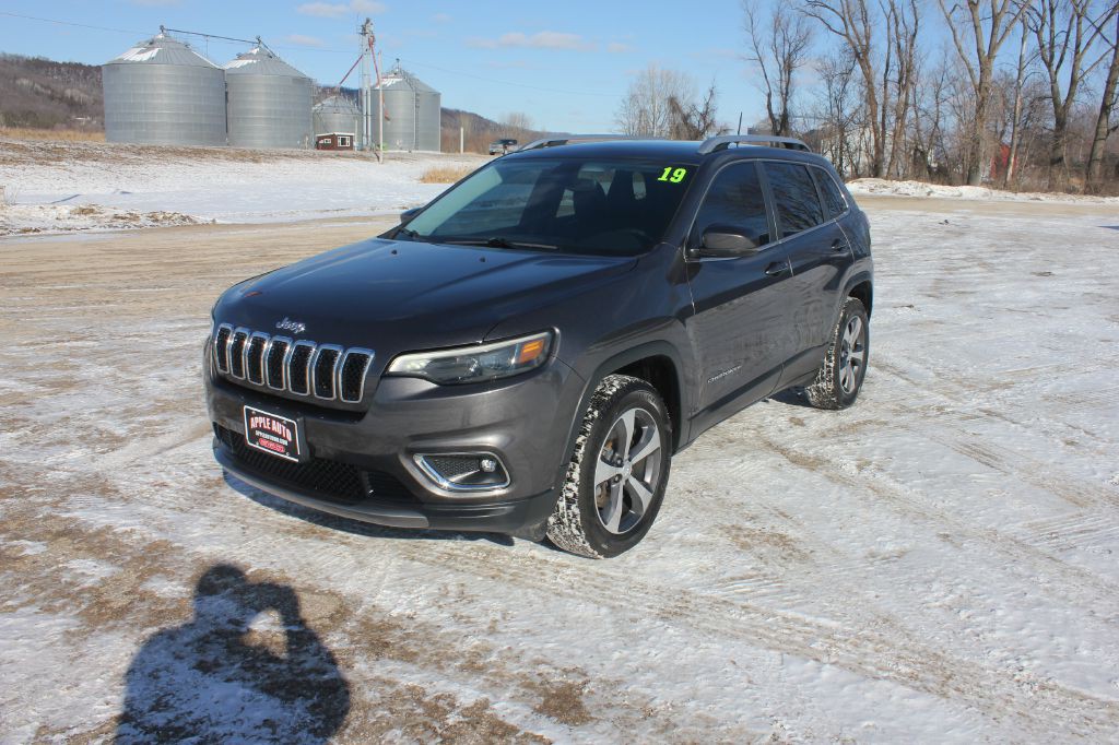 2019 Jeep Cherokee Image 1