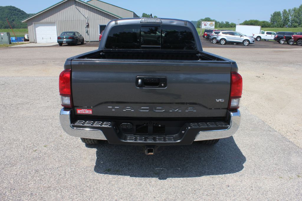 2019 Toyota Tacoma Image 7