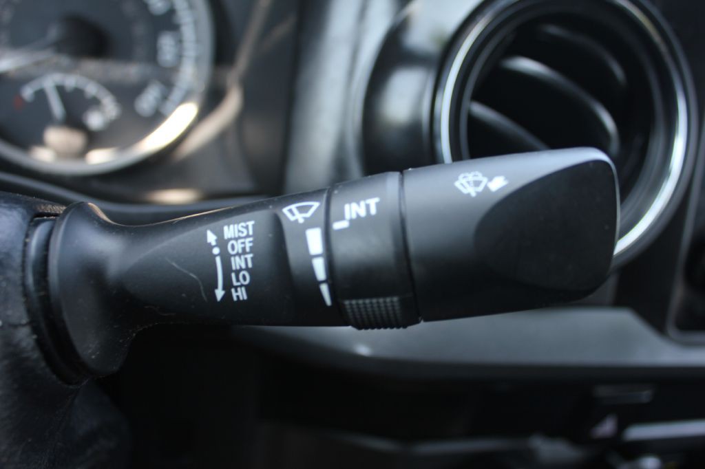 2019 Toyota Tacoma Image 16
