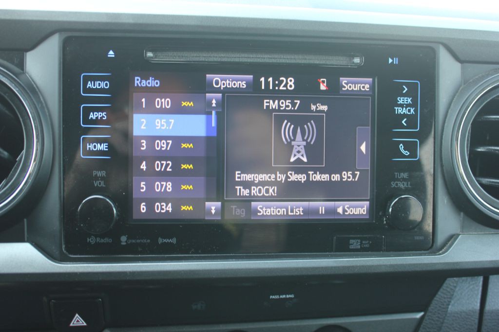 2019 Toyota Tacoma Image 19