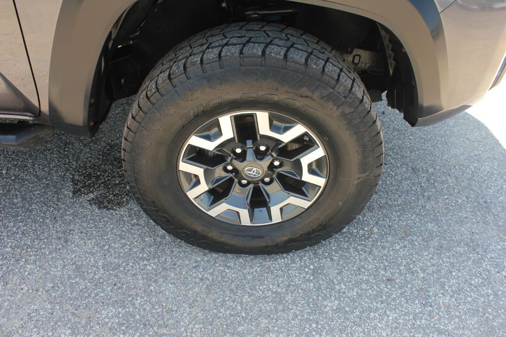 2019 Toyota Tacoma Image 54