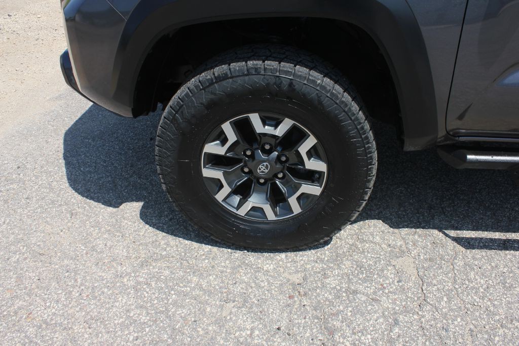 2019 Toyota Tacoma Image 57