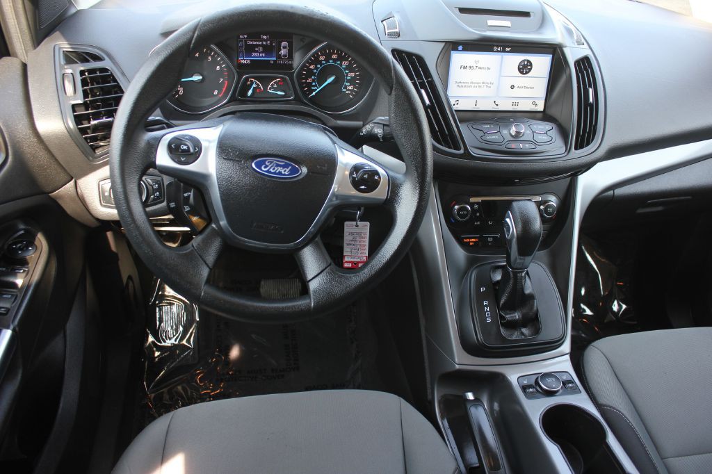 2016 Ford Escape Image 10