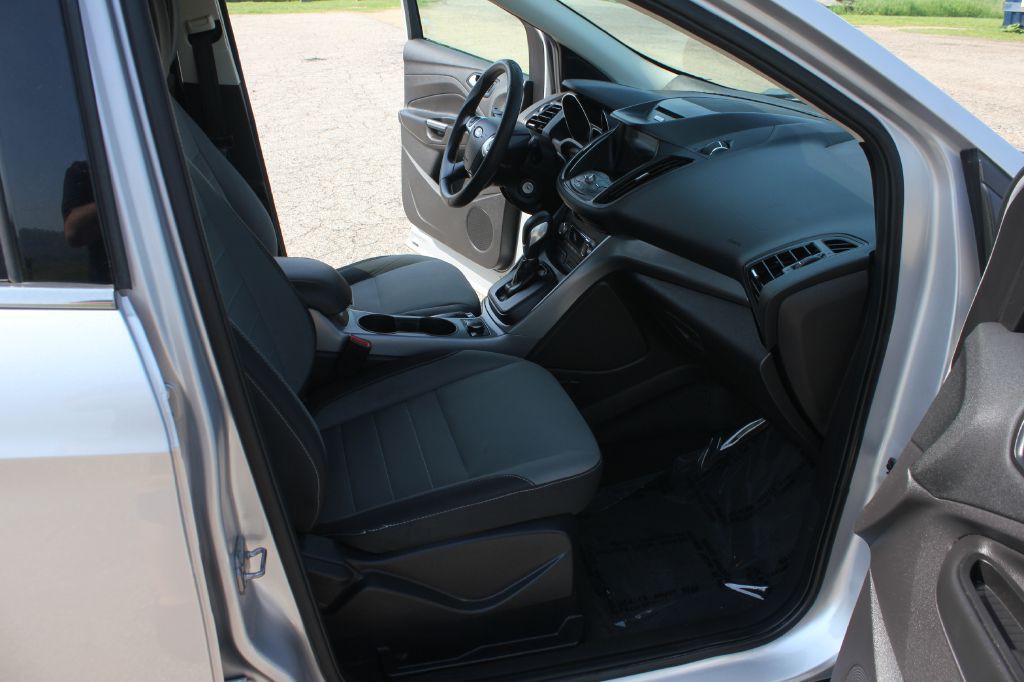 2016 Ford Escape Image 30