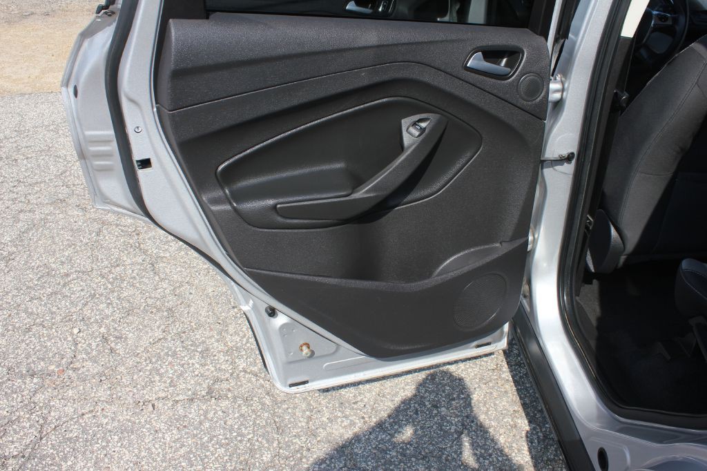2016 Ford Escape Image 36