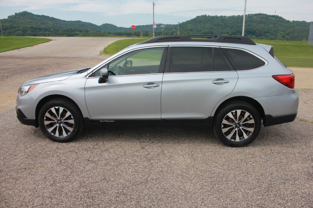 2015 Subaru Outback Image 9