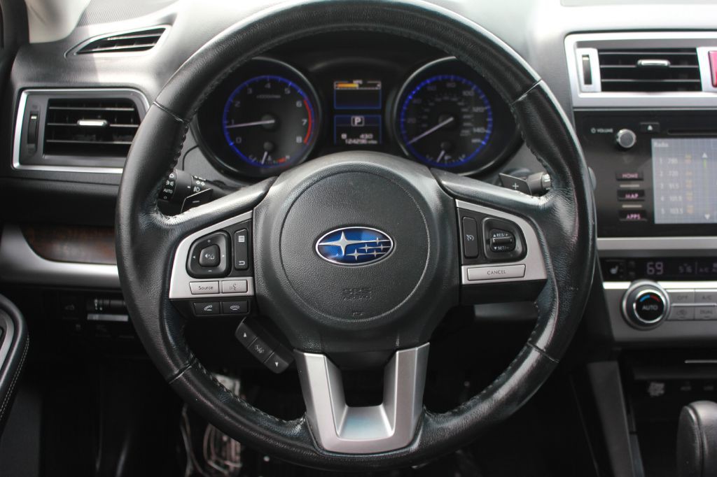 2015 Subaru Outback Image 11