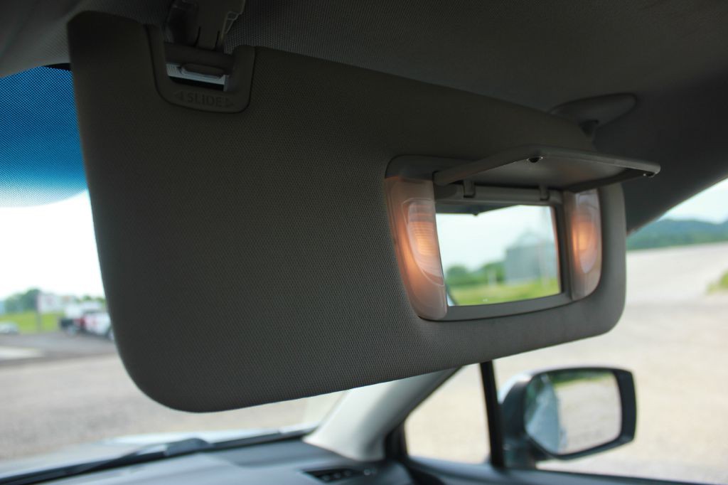 2015 Subaru Outback Image 25