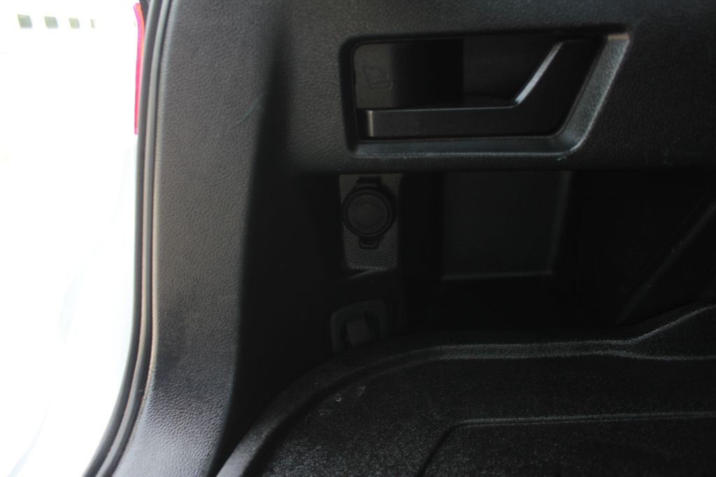 2015 Subaru Outback Image 43