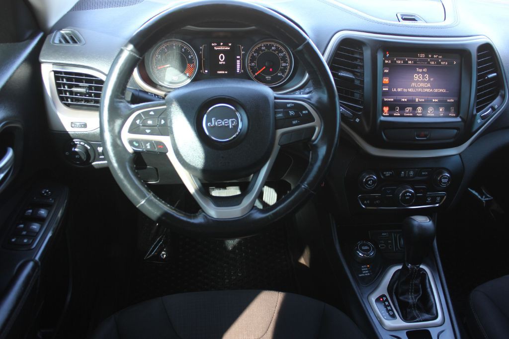 2015 Jeep Cherokee Image 10