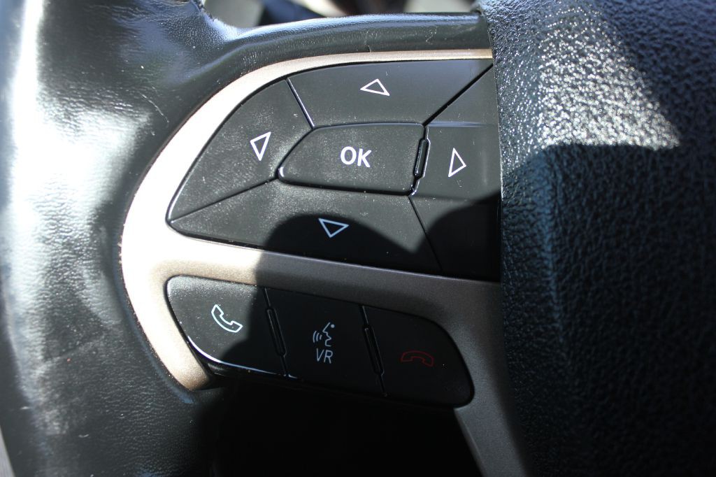 2015 Jeep Cherokee Image 13