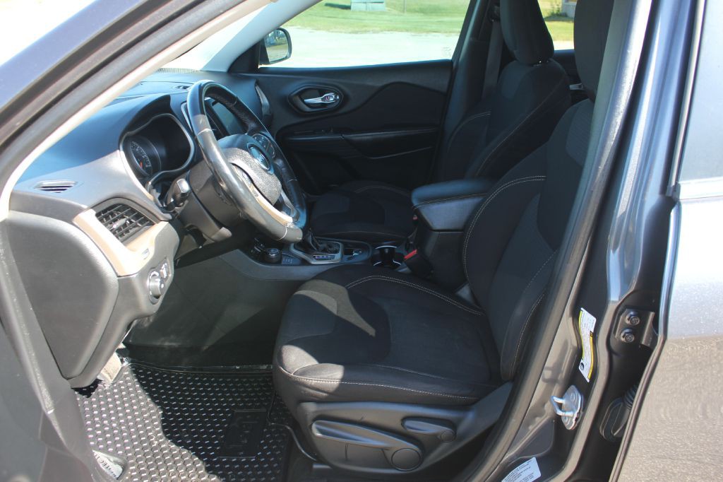 2015 Jeep Cherokee Image 29