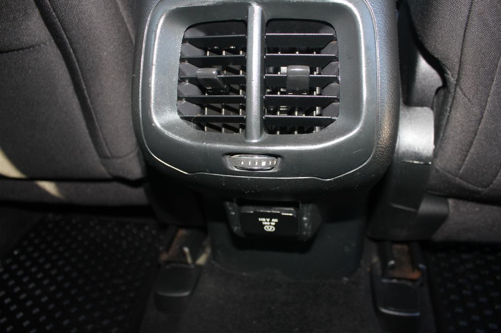 2015 Jeep Cherokee Image 36