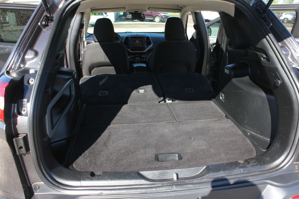 2015 Jeep Cherokee Image 40