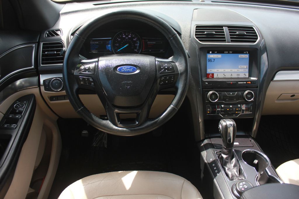 2018 Ford Explorer Image 10