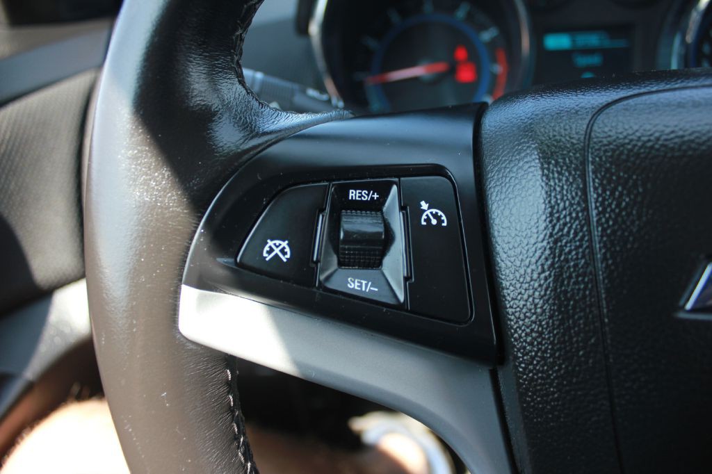 2013 Chevrolet Cruze Image 13