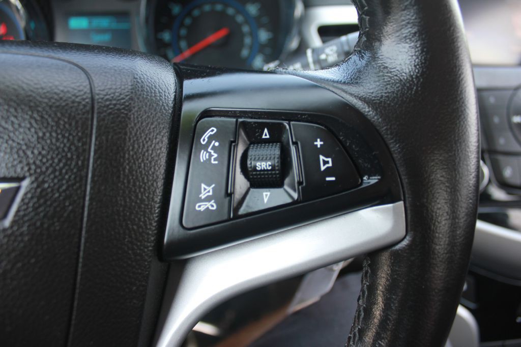2013 Chevrolet Cruze Image 14