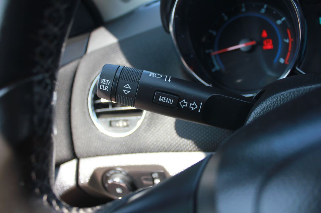 2013 Chevrolet Cruze Image 15