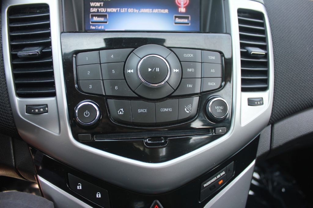 2013 Chevrolet Cruze Image 19