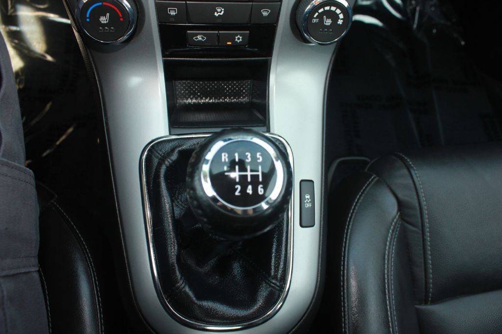 2013 Chevrolet Cruze Image 21