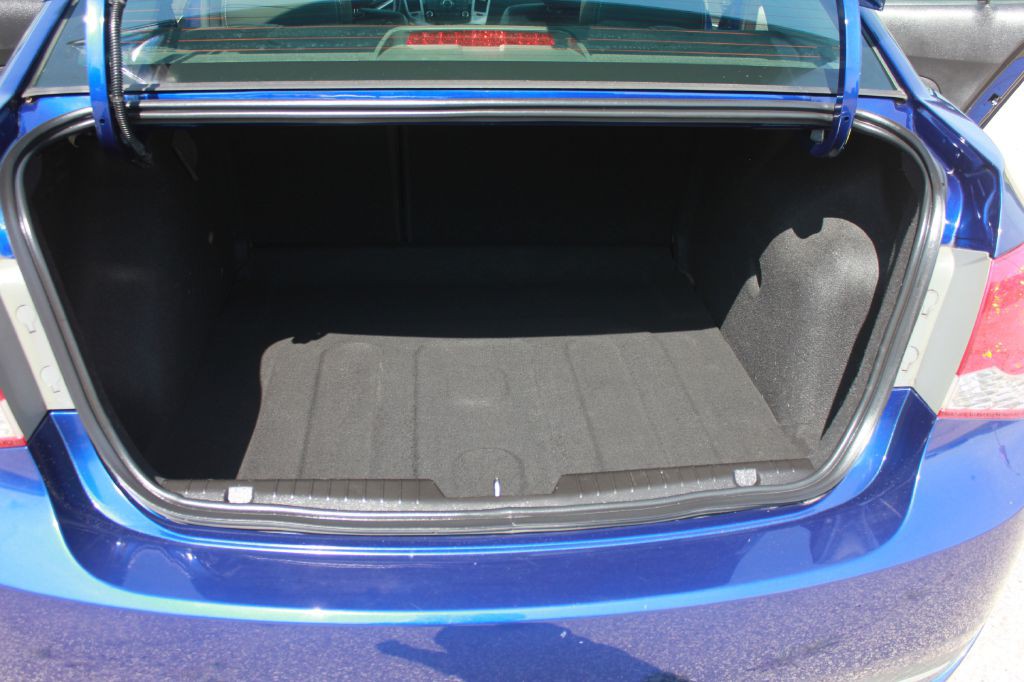 2013 Chevrolet Cruze Image 40