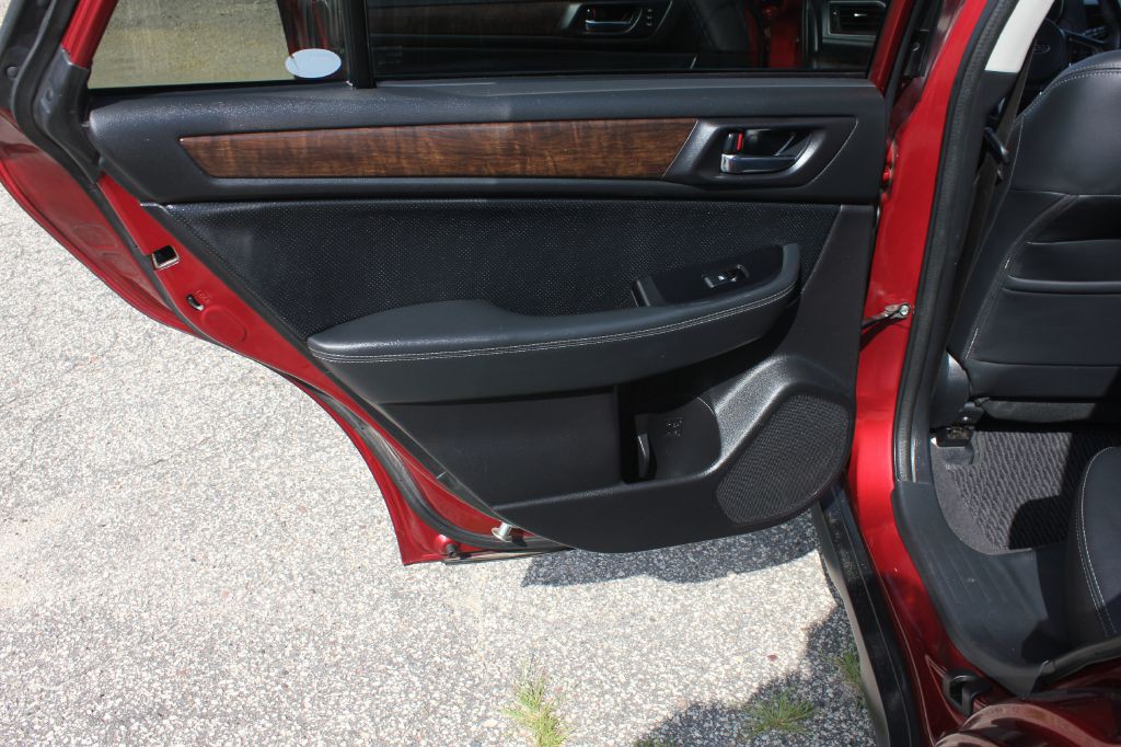 2016 Subaru Outback Image 39