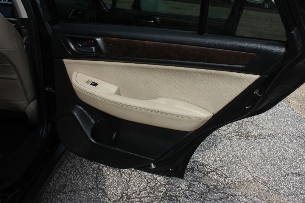 2016 Subaru Outback Image 36