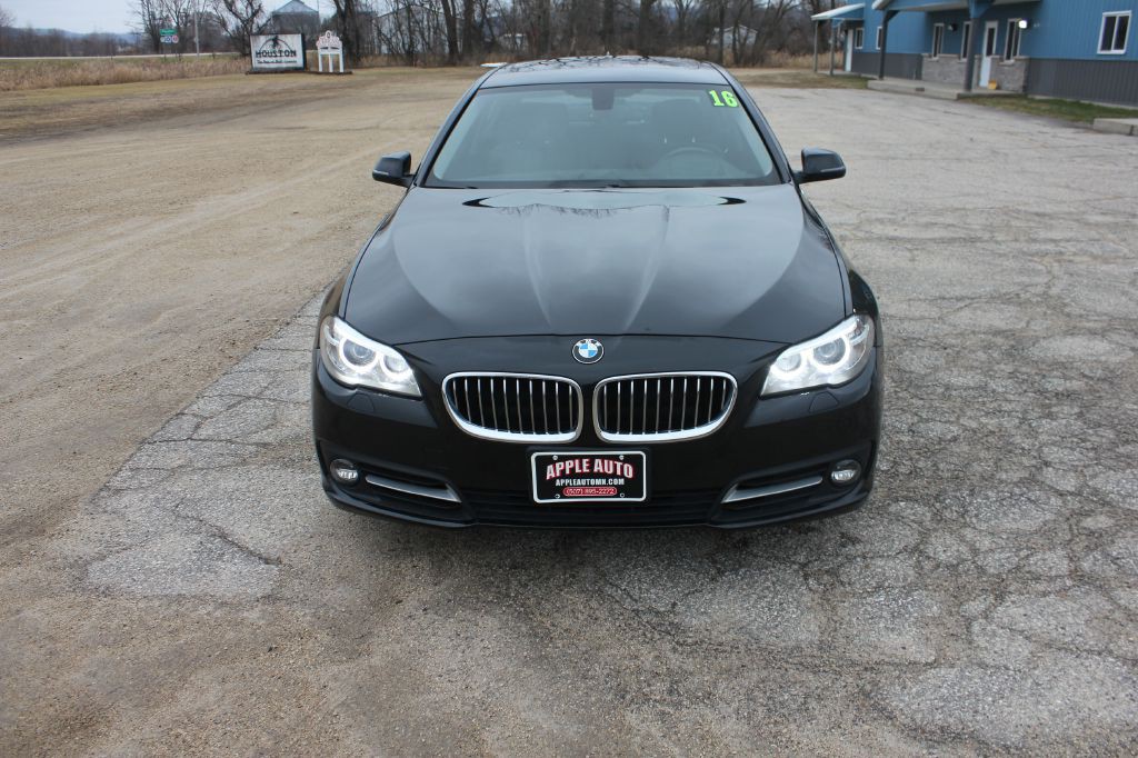 2016 BMW 5 Series Image 3