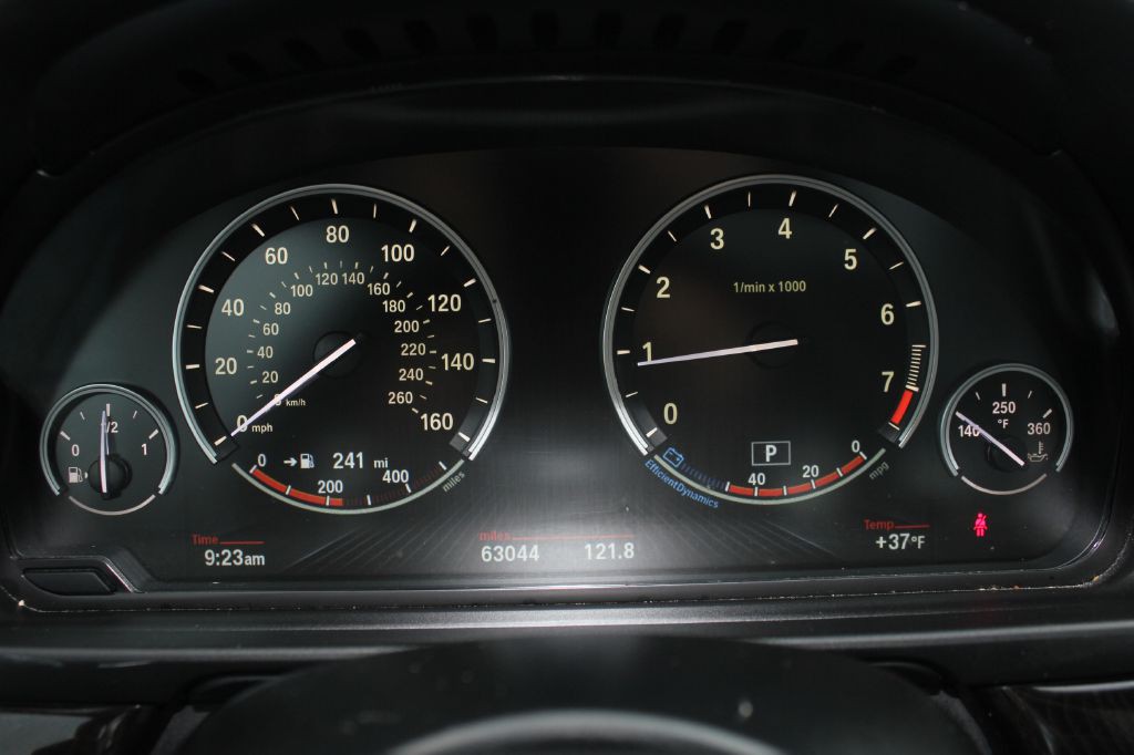 2016 BMW 5 Series Image 12