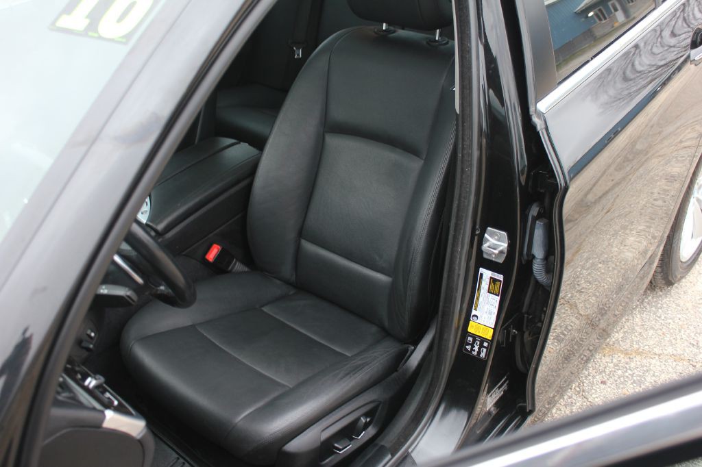 2016 BMW 5 Series Image 34