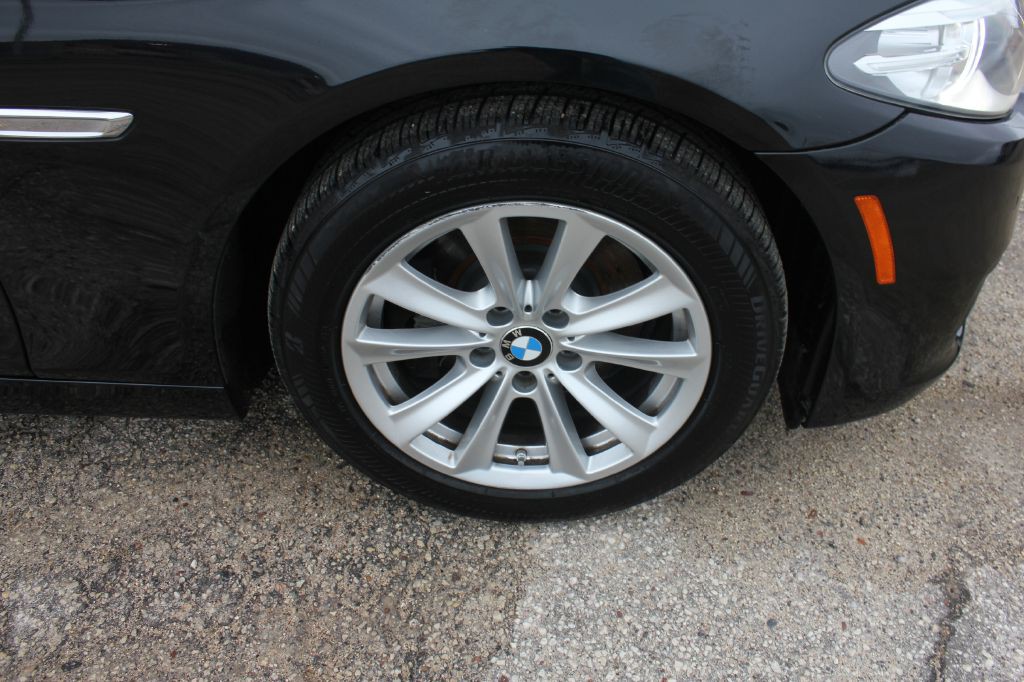 2016 BMW 5 Series Image 57