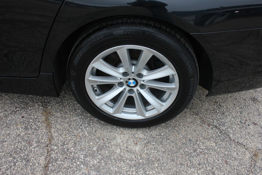 2016 BMW 5 Series Image 59