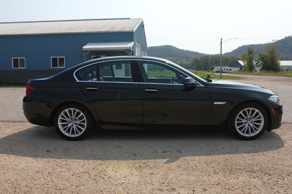 2016 BMW 5 Series Image 5