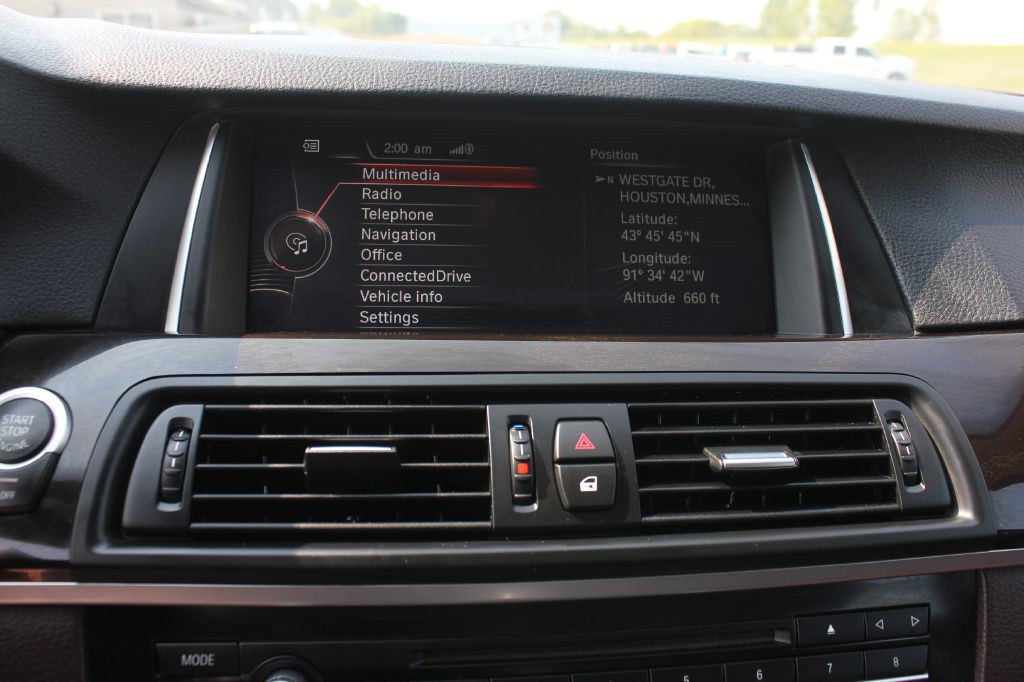 2016 BMW 5 Series Image 18