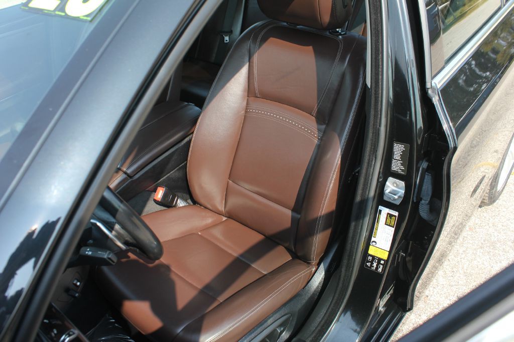 2016 BMW 5 Series Image 30