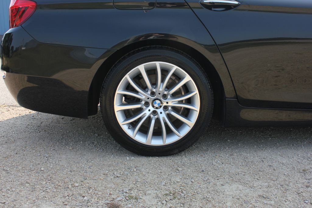 2016 BMW 5 Series Image 56