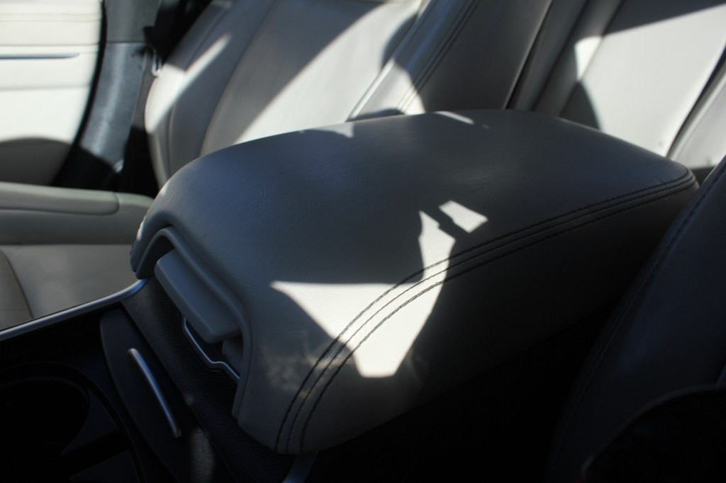 2017 Chrysler 300 Image 21