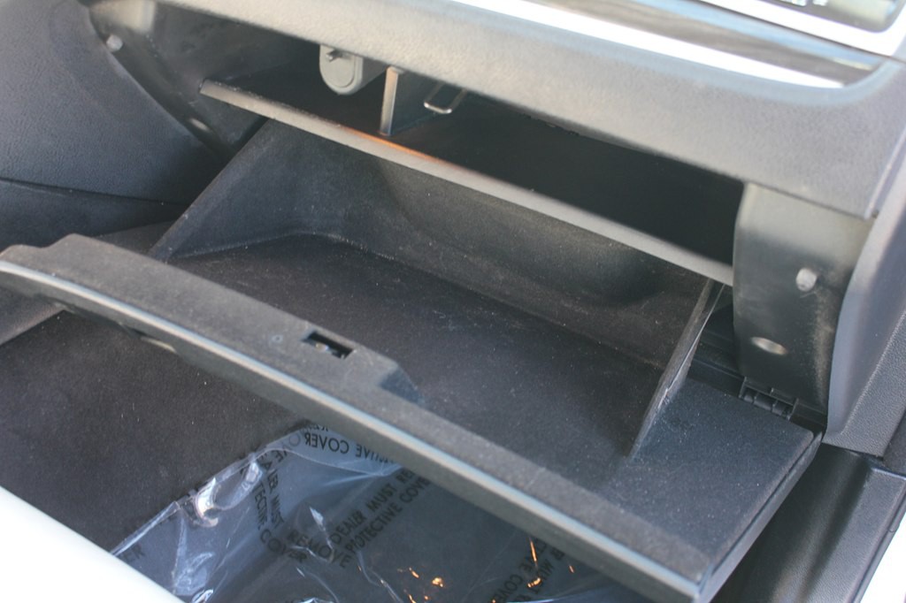 2017 Chrysler 300 Image 32