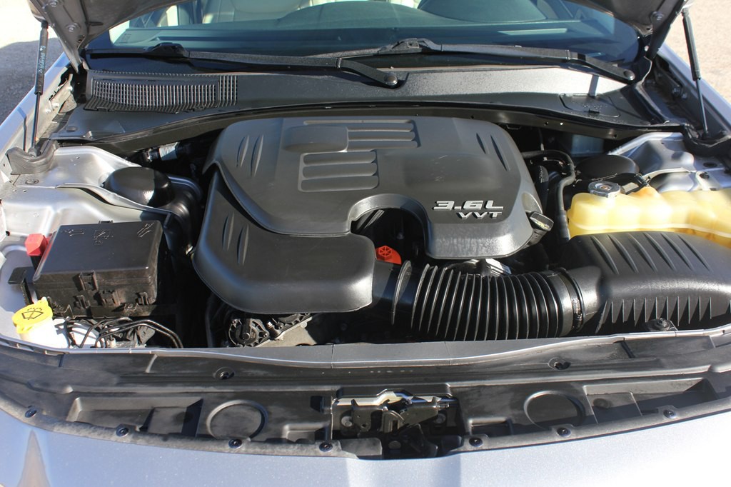 2017 Chrysler 300 Image 47