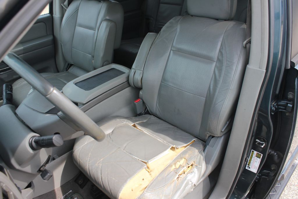 2004 Nissan Armada Image 30