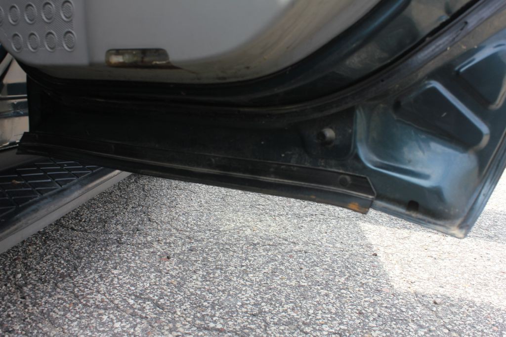 2004 Nissan Armada Image 47
