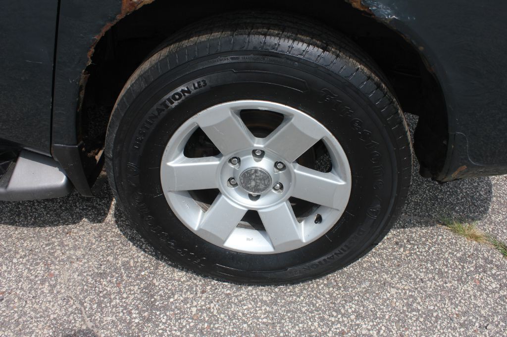 2004 Nissan Armada Image 54