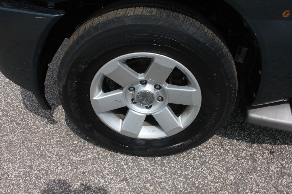 2004 Nissan Armada Image 55