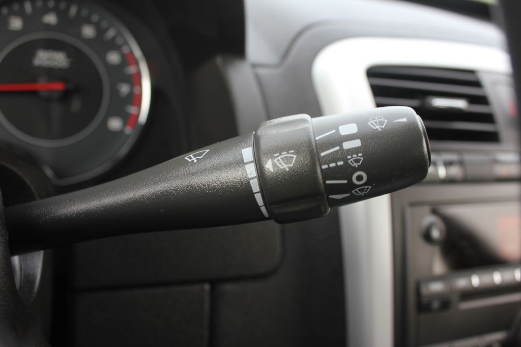 2007 Pontiac Torrent Image 15