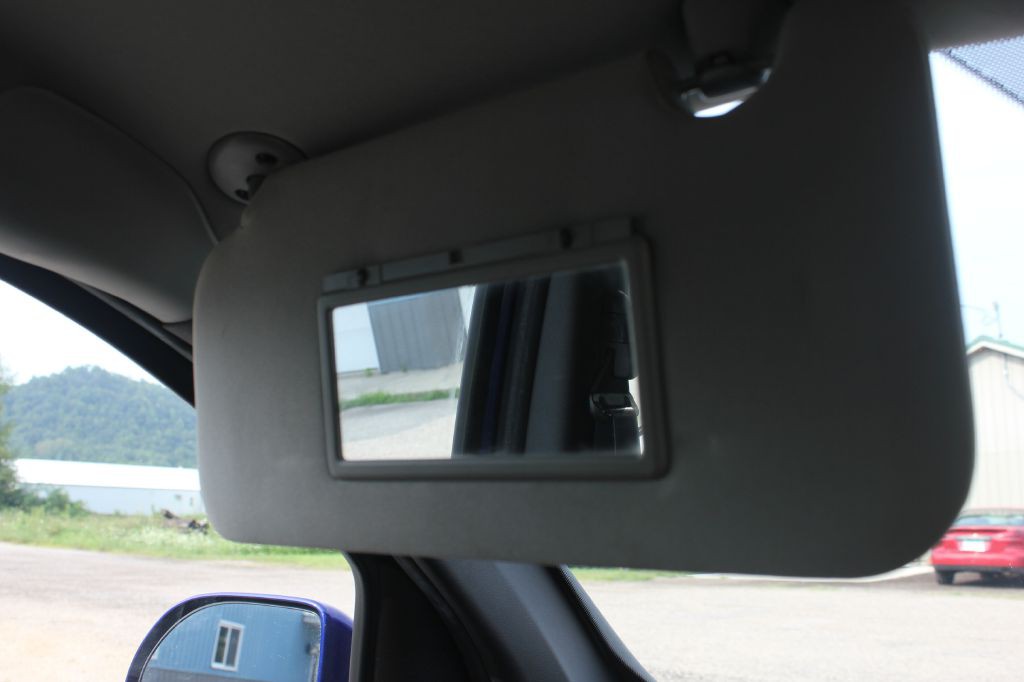 2007 Pontiac Torrent Image 23