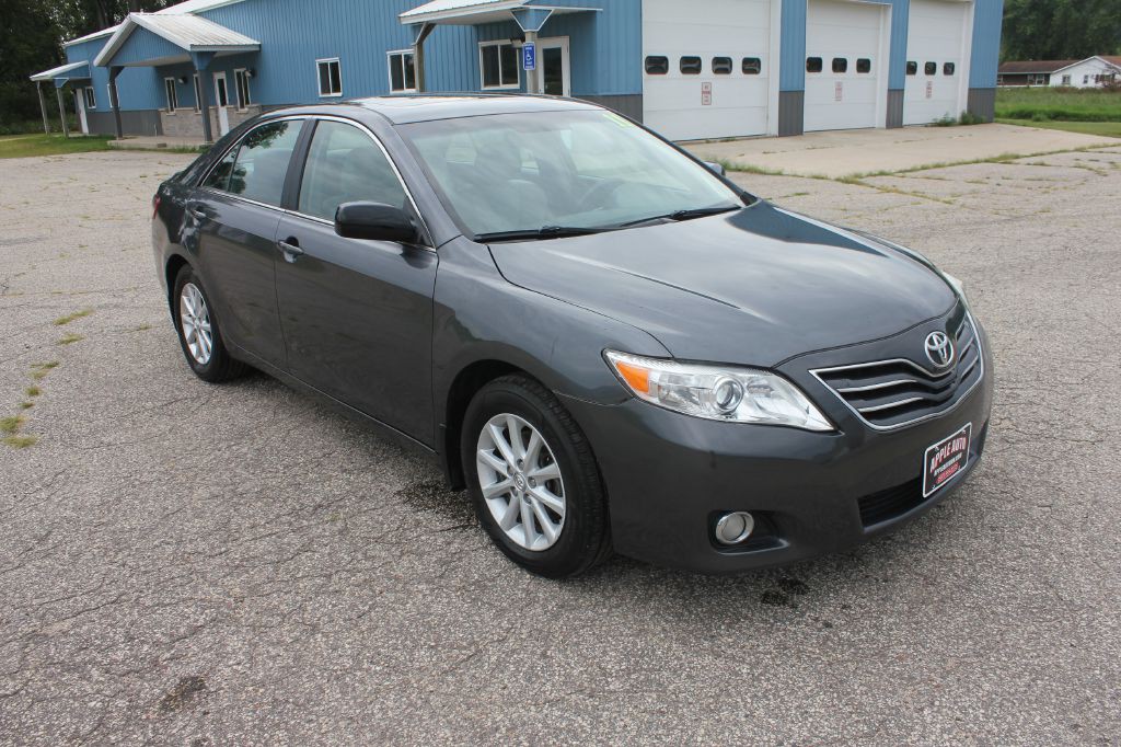 2011 Toyota Camry Image 4