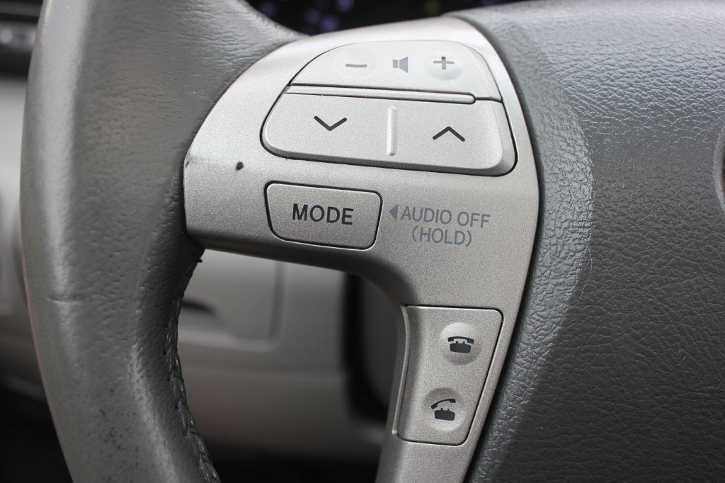 2011 Toyota Camry Image 13