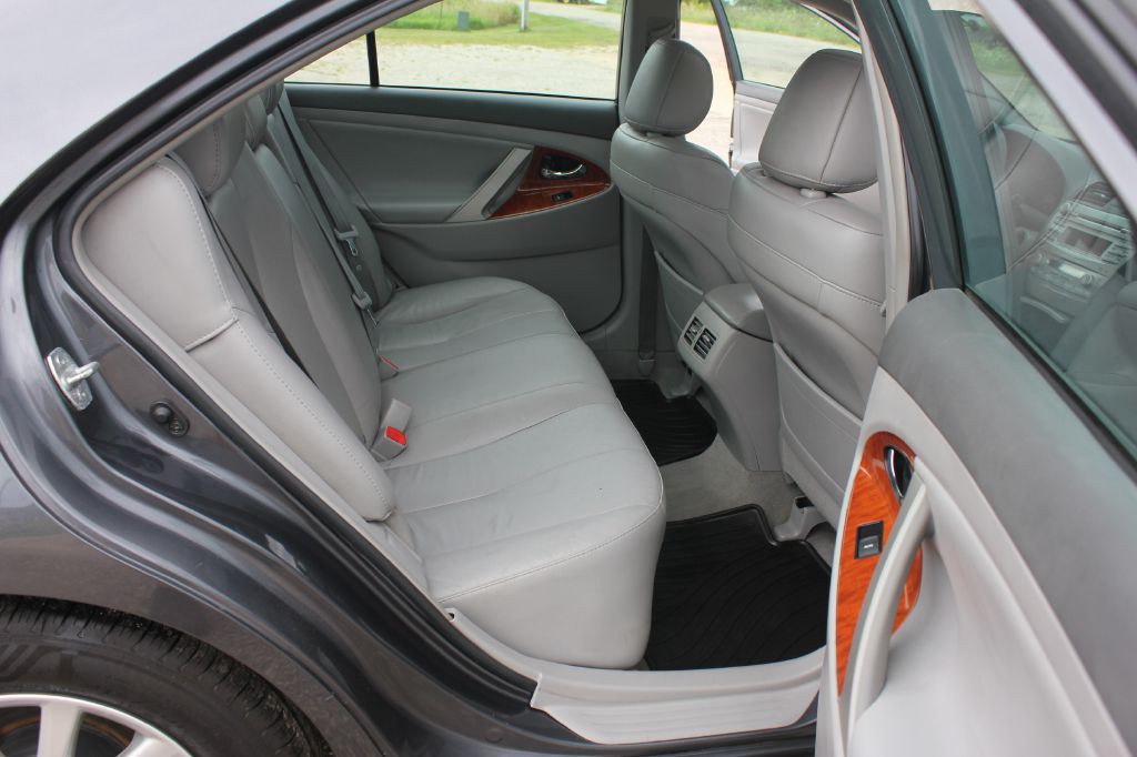 2011 Toyota Camry Image 37